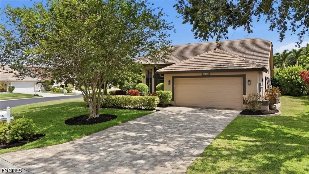 Breton Circle Fort Myers, FL 33912