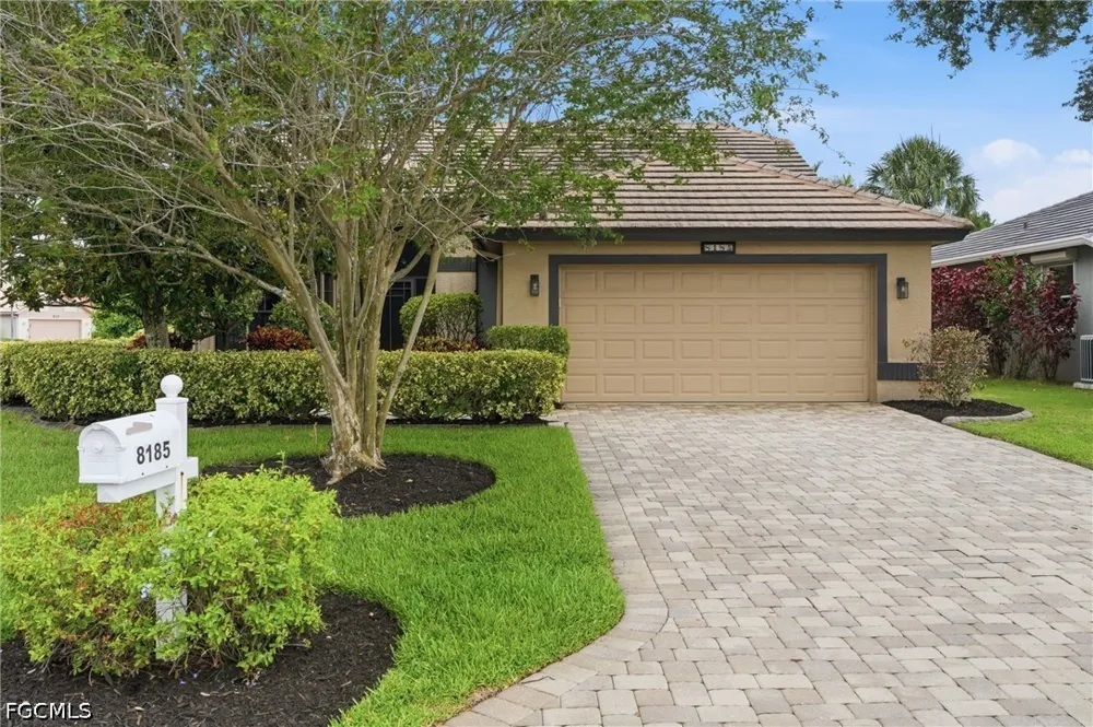 Breton Circle Fort Myers, FL 33912