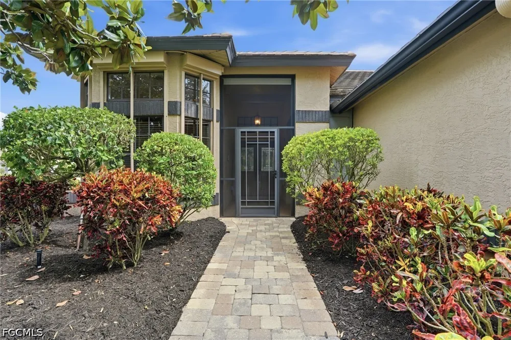 Breton Circle Fort Myers, FL 33912