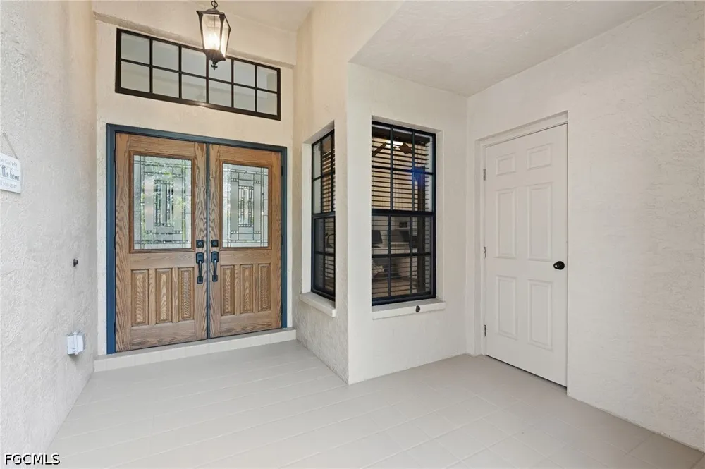Breton Circle Fort Myers, FL 33912