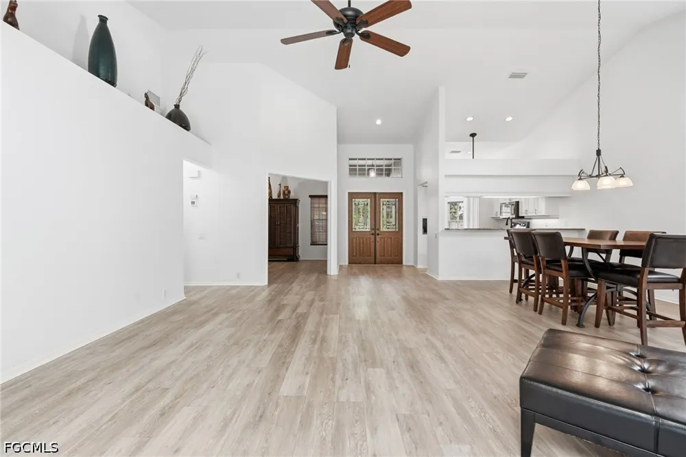 Breton Circle Fort Myers, FL 33912