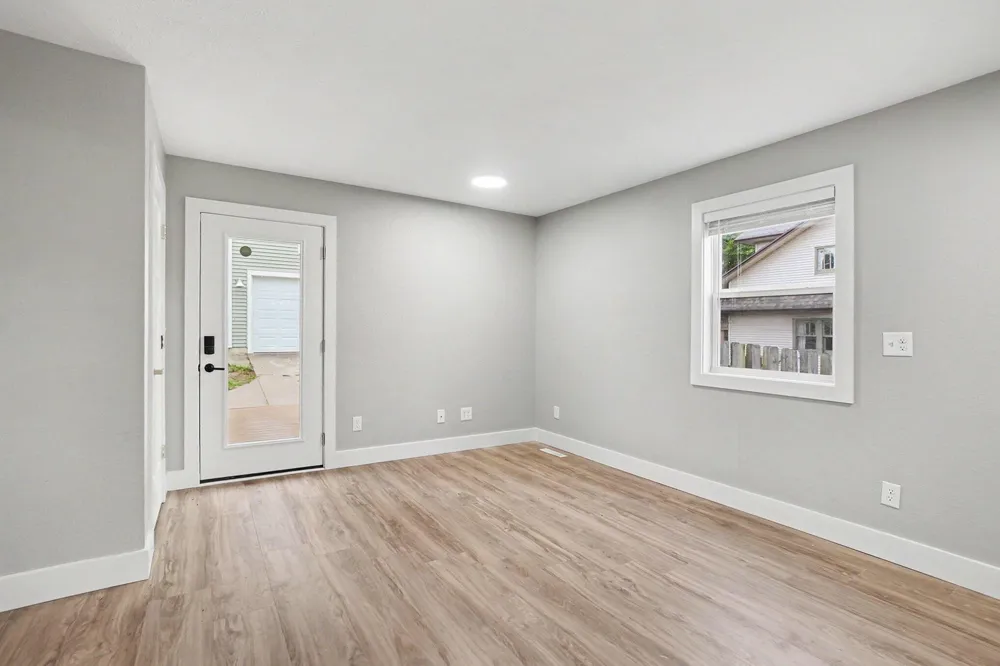 2123 Lakeshore Drive Muskegon, MI 49441