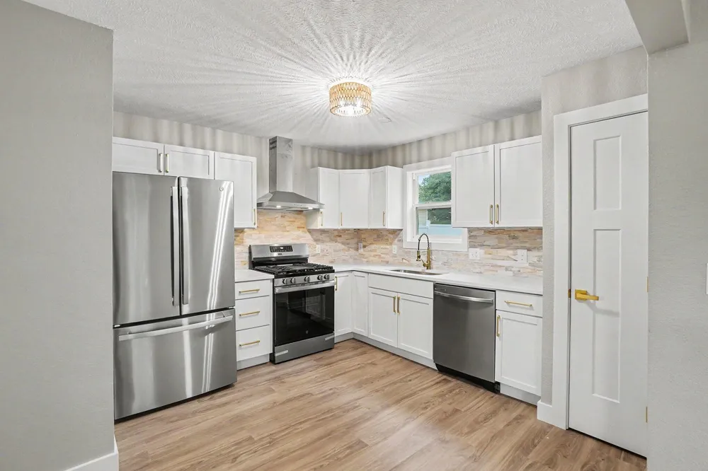 2123 Lakeshore Drive Muskegon, MI 49441