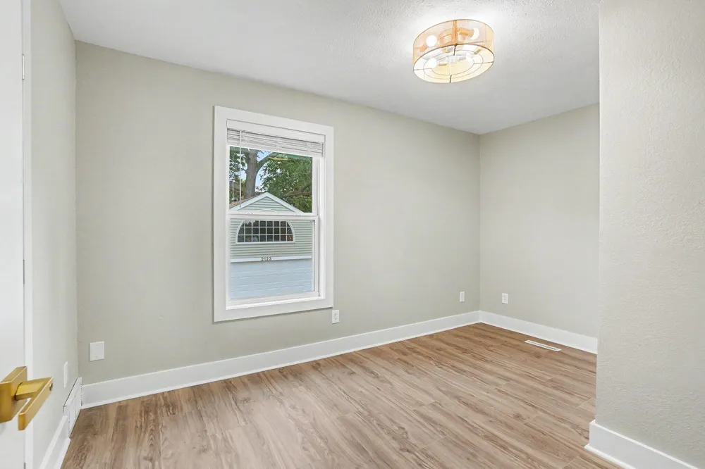 2123 Lakeshore Drive Muskegon, MI 49441
