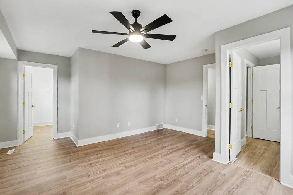 2123 Lakeshore Drive Muskegon, MI 49441
