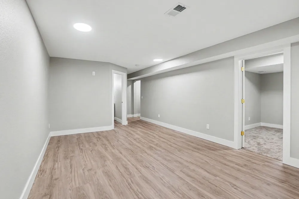 2123 Lakeshore Drive Muskegon, MI 49441
