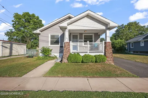 34 Lipman Place