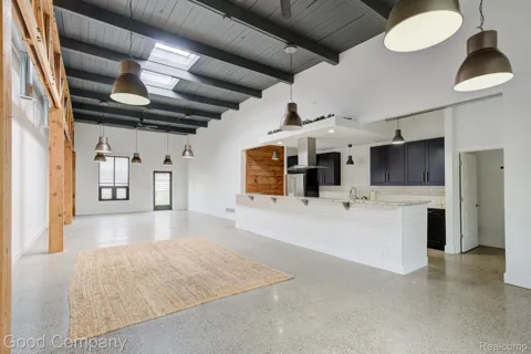 1300 Batavia Avenue #2
