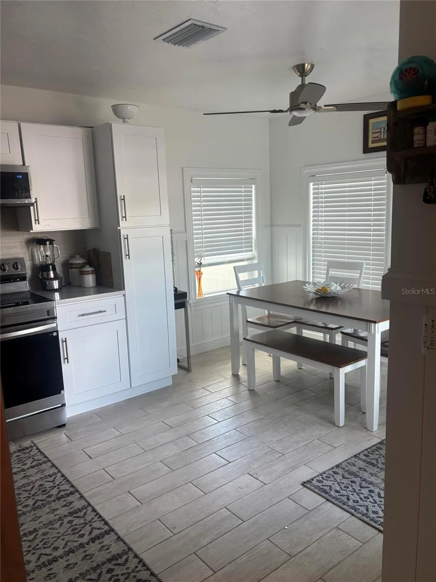 470 S MCCALL ROAD #8 Englewood, FL 34223