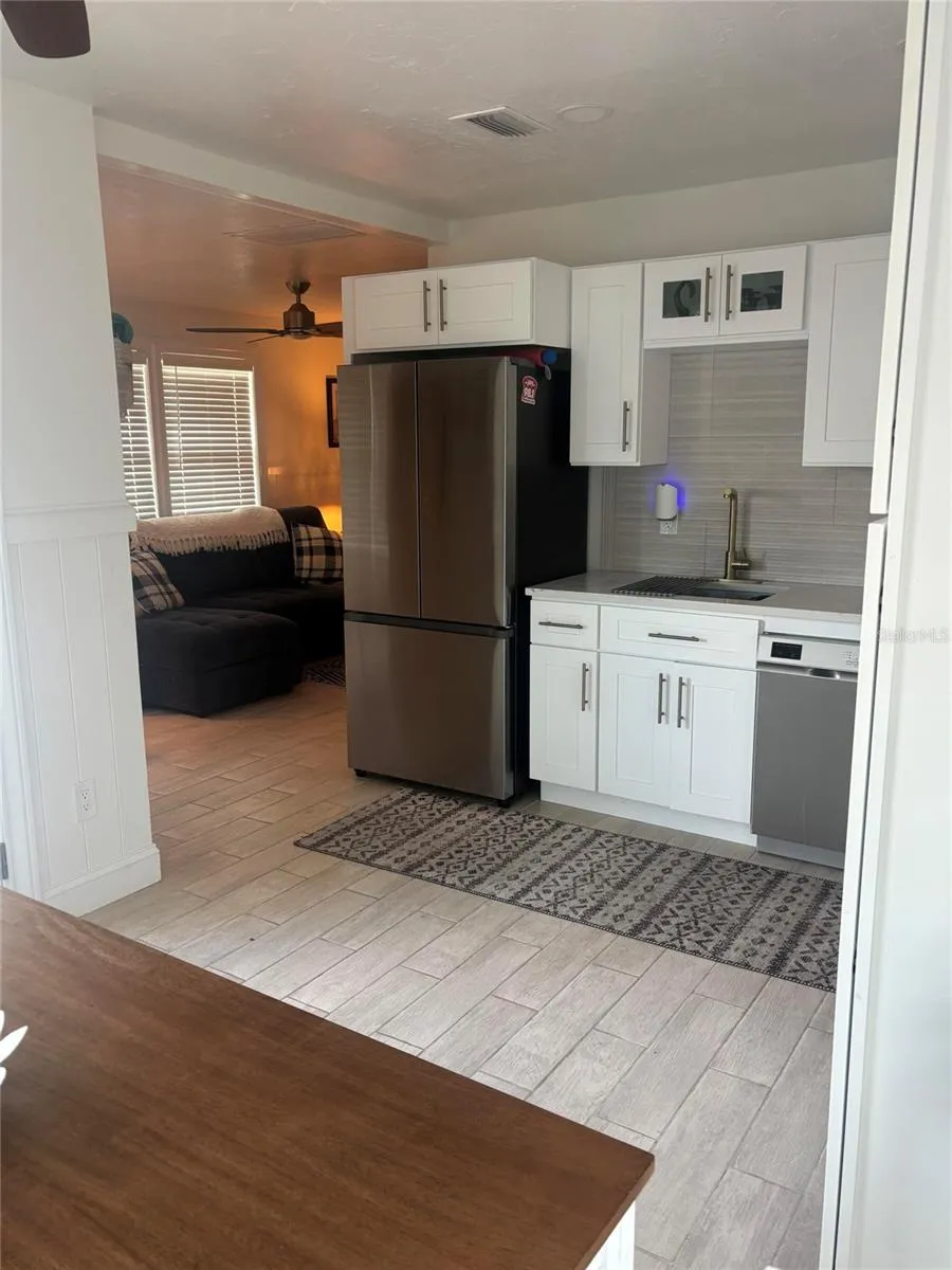 470 S MCCALL ROAD #8 Englewood, FL 34223