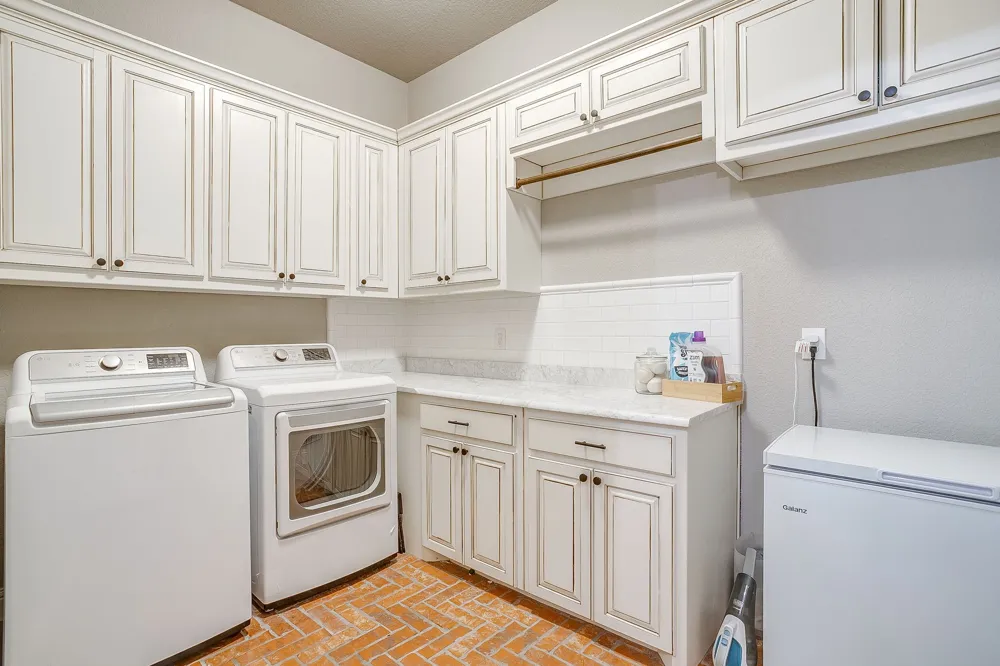 106 Treeline Court Lipan, TX 76462