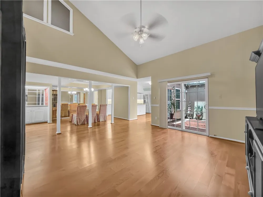 9 Rock Creek Drive #9 Corpus Christi, TX 78412