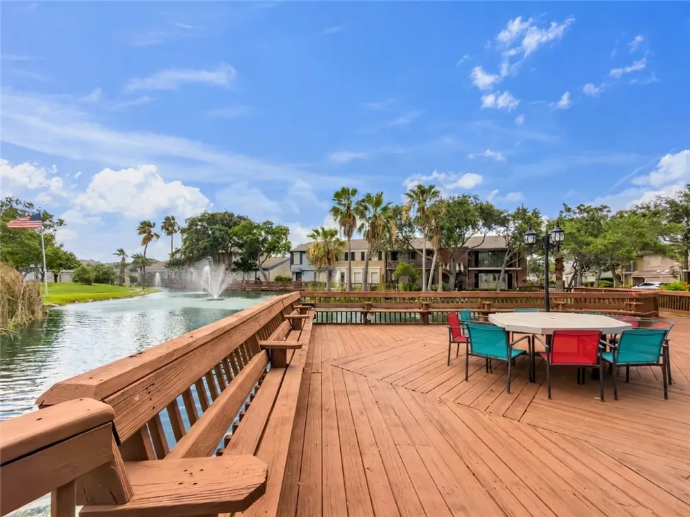 9 Rock Creek Drive #9 Corpus Christi, TX 78412