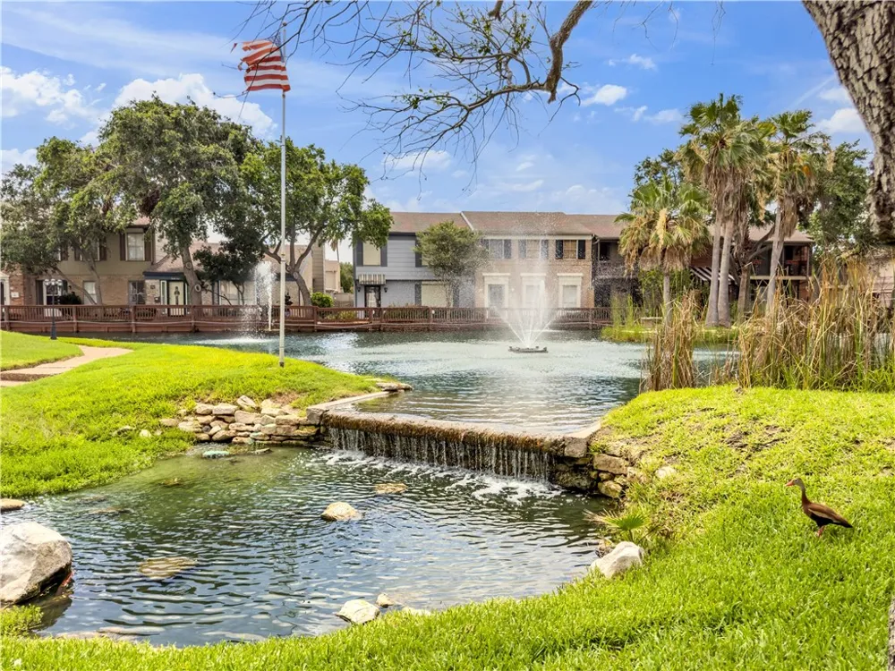 9 Rock Creek Drive #9 Corpus Christi, TX 78412