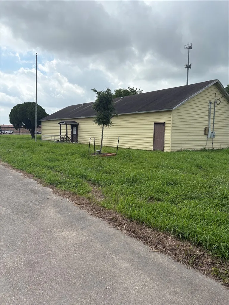 1814 Lodge Lane Corpus Christi, TX 78409