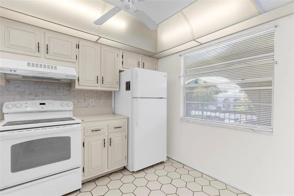 2701 Nassau Bend #D2 Coconut Creek, FL 33066