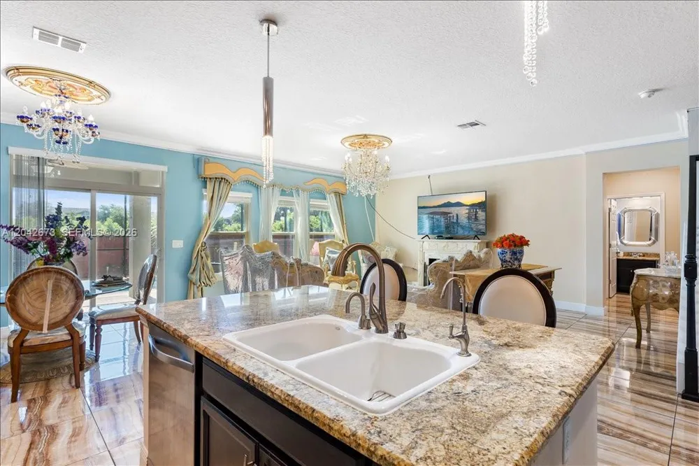 617 Marsh Reed Drive Winter Garden, FL 34787