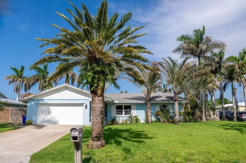 2445 NE 16th Court