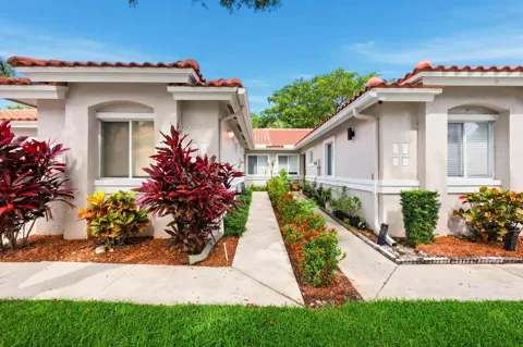 10432 Lake Vista Circle
