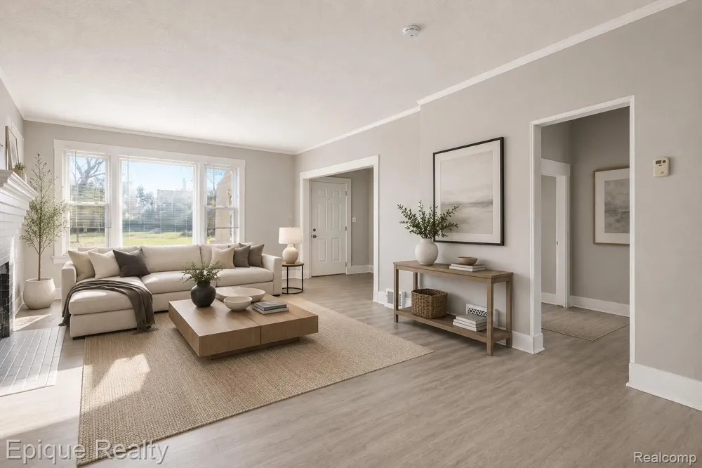64 Glendale Street Highland Park City, MI 48203