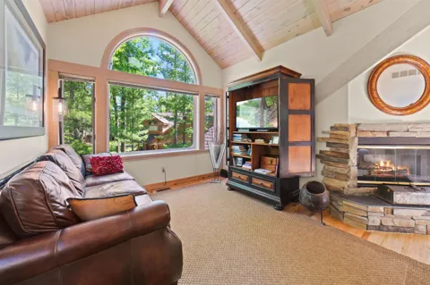 592 Osprey Lane