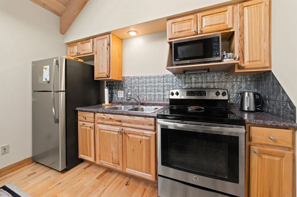 592 Osprey Lane Greenwood Township, MI 49756
