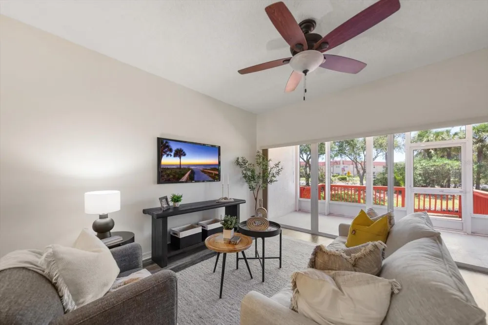 6330 99TH WAY #14D Seminole, FL 33708