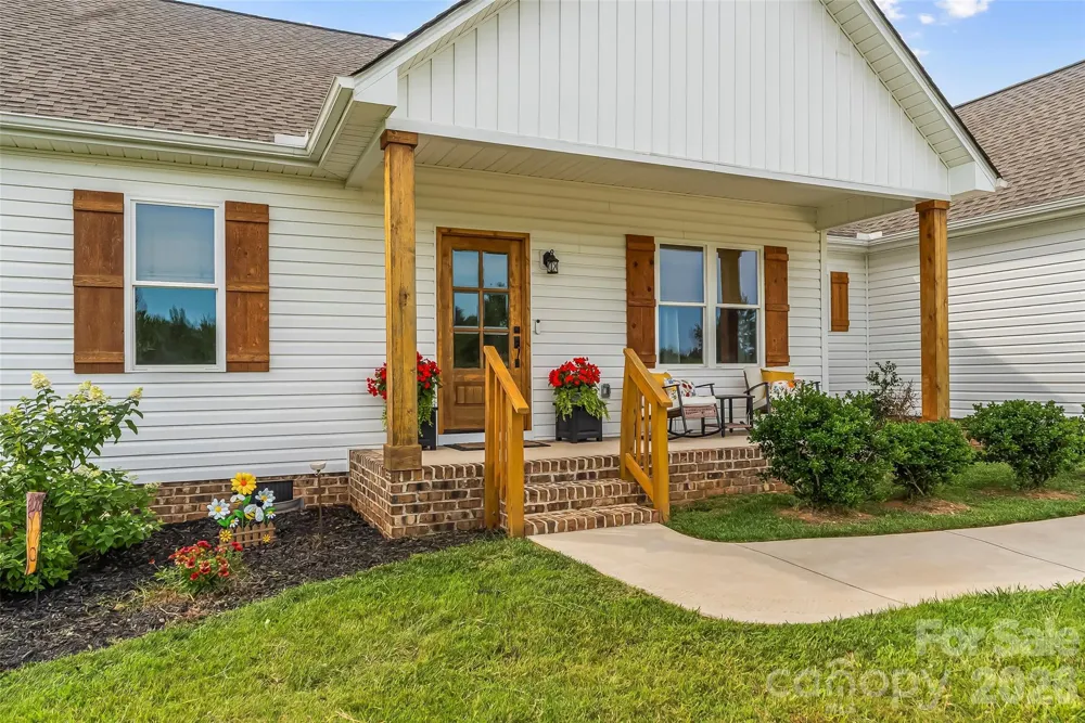 1459 Malden Court Crouse, NC 28033