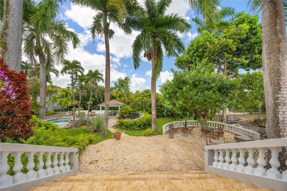 A Street VILLA CAPARRA #A-13 Guaynabo, PR 00966