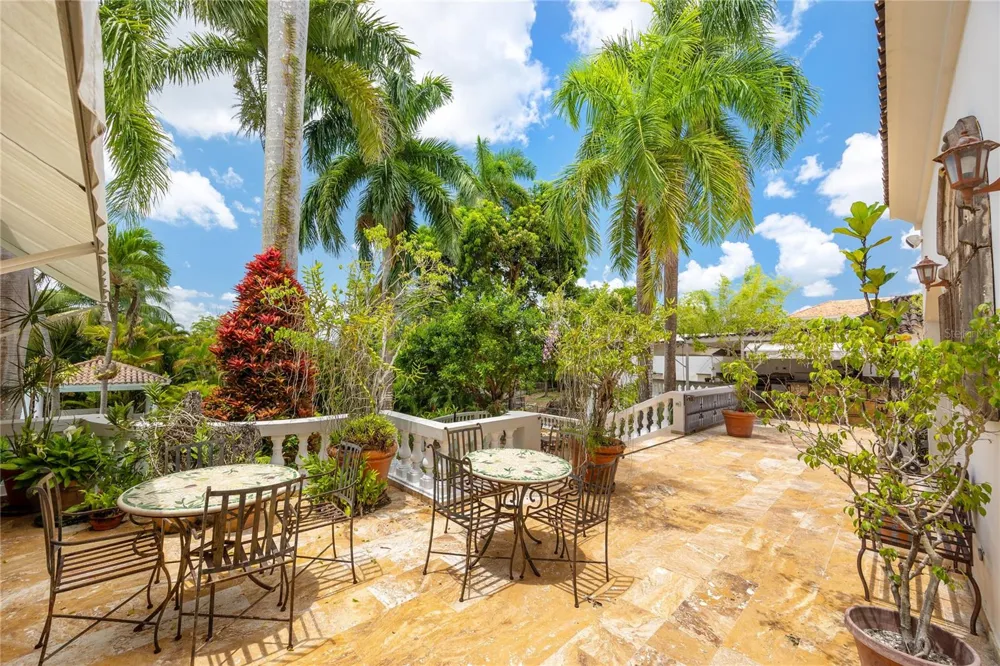 A Street VILLA CAPARRA #A-13 Guaynabo, PR 00966