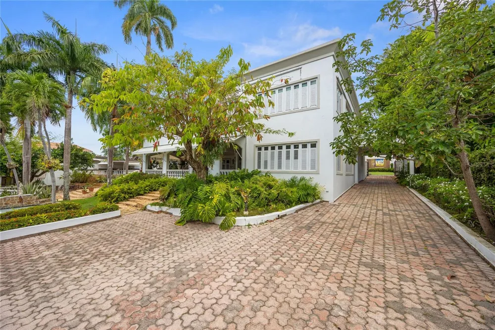 A Street VILLA CAPARRA #A-13 Guaynabo, PR 00966