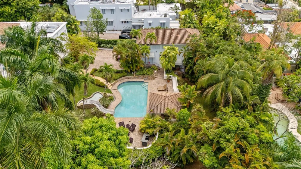 A Street VILLA CAPARRA #A-13 Guaynabo, PR 00966