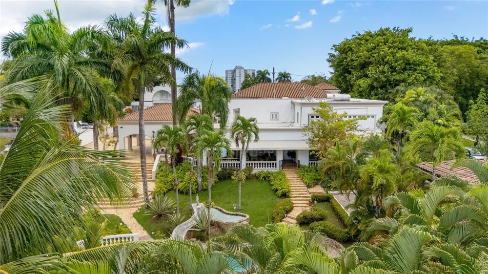A Street VILLA CAPARRA #A-13 Guaynabo, PR 00966
