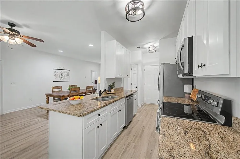 182 Towne Villas Drive Jasper, GA 30143