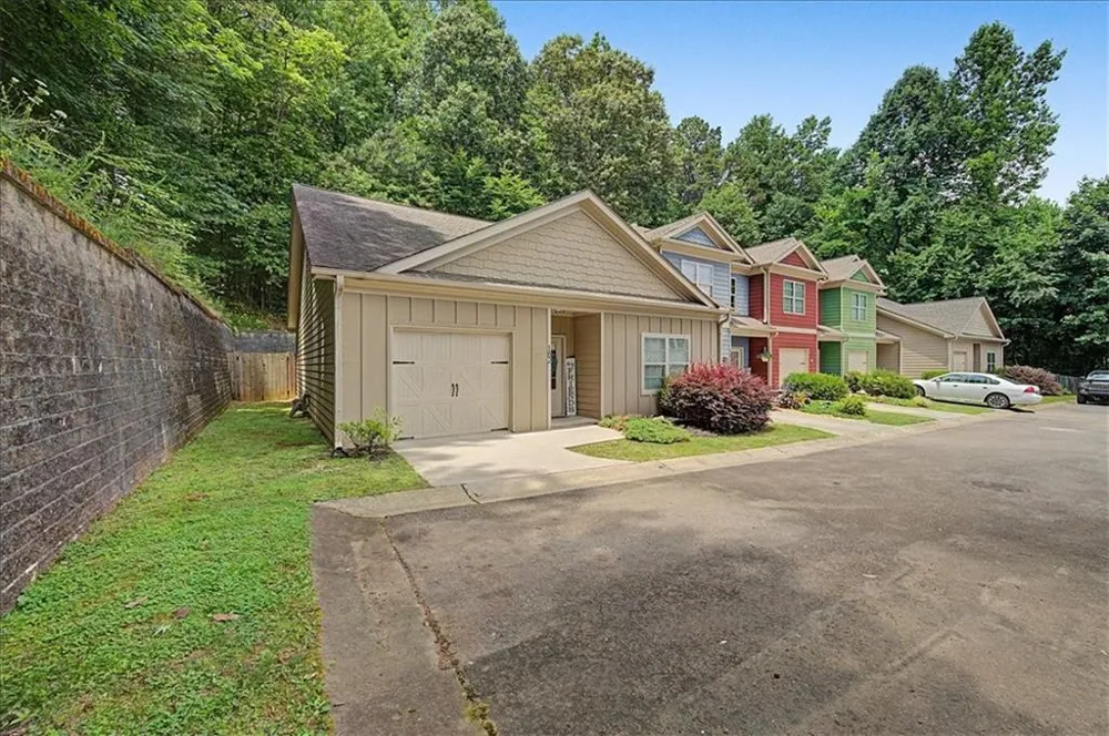 182 Towne Villas Drive Jasper, GA 30143