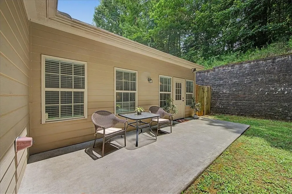 182 Towne Villas Drive Jasper, GA 30143