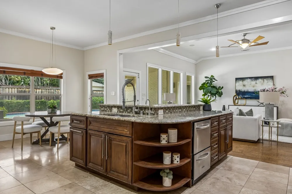 7635 Tanglecrest Drive Dallas, TX 75254