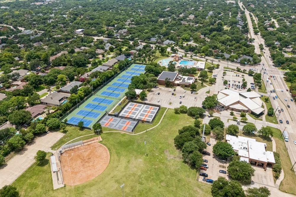 7635 Tanglecrest Drive Dallas, TX 75254