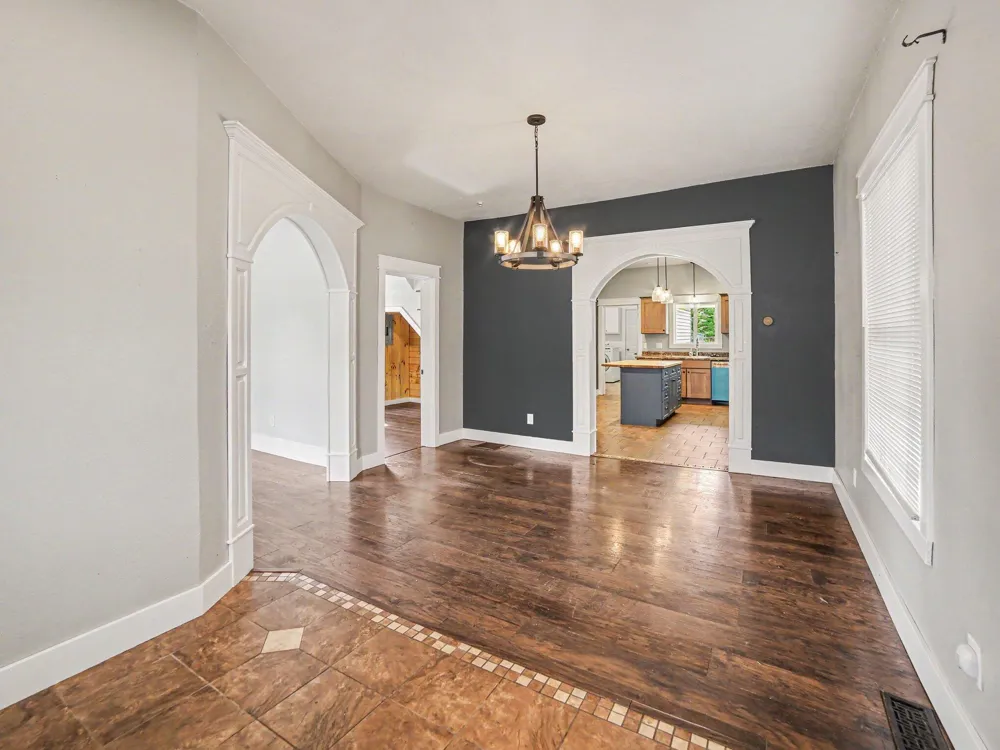 206 E Broadway Street Scottville, MI 49454