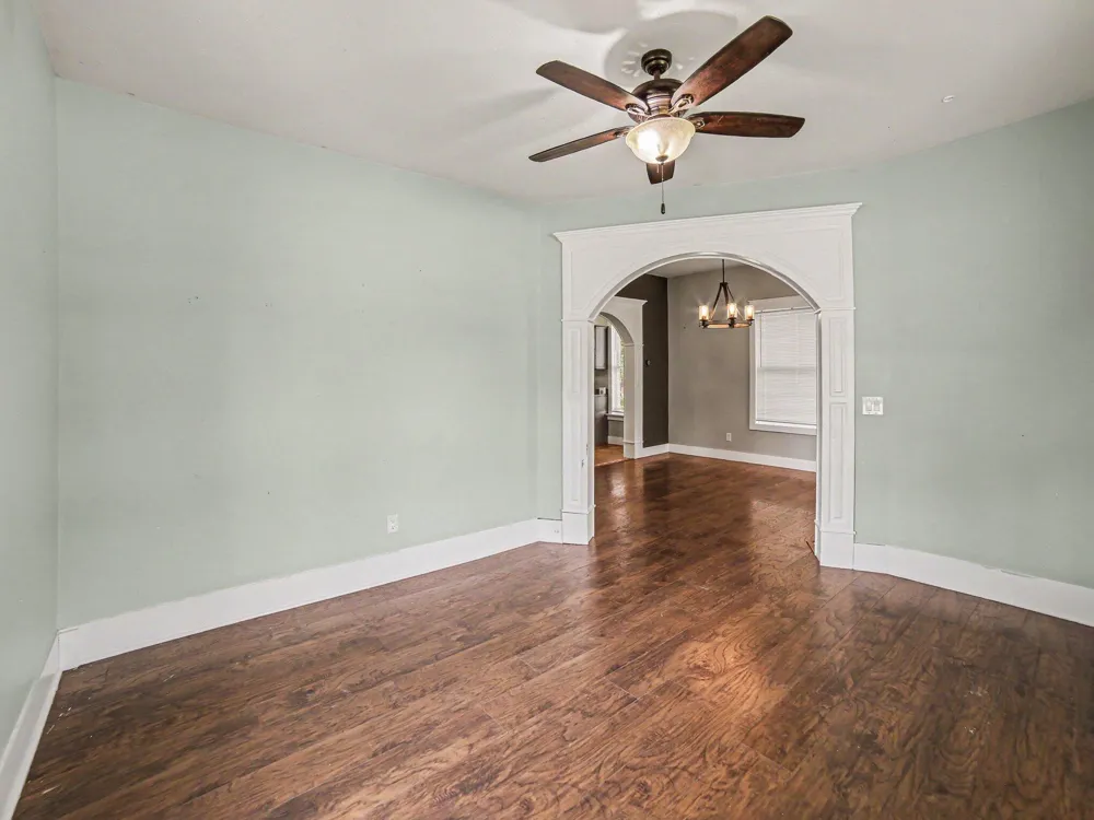 206 E Broadway Street Scottville, MI 49454