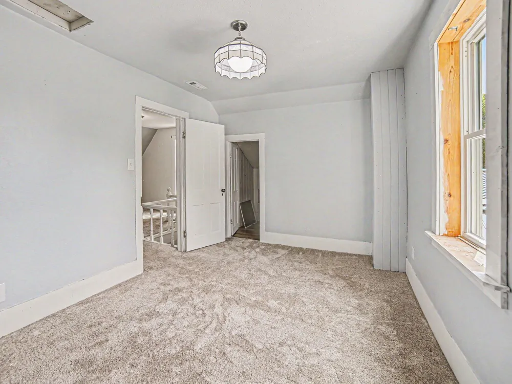 206 E Broadway Street Scottville, MI 49454