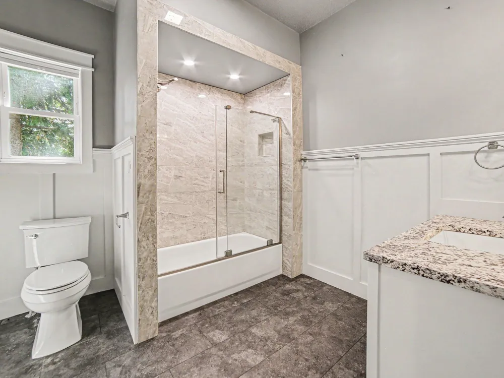 206 E Broadway Street Scottville, MI 49454