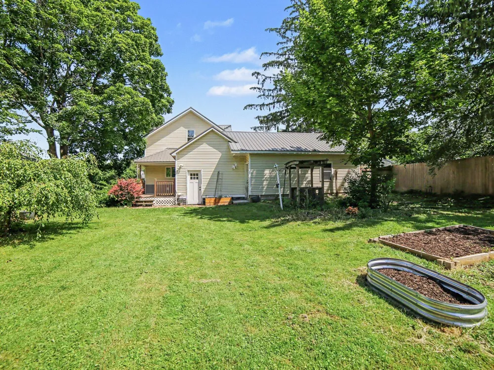 206 E Broadway Street Scottville, MI 49454