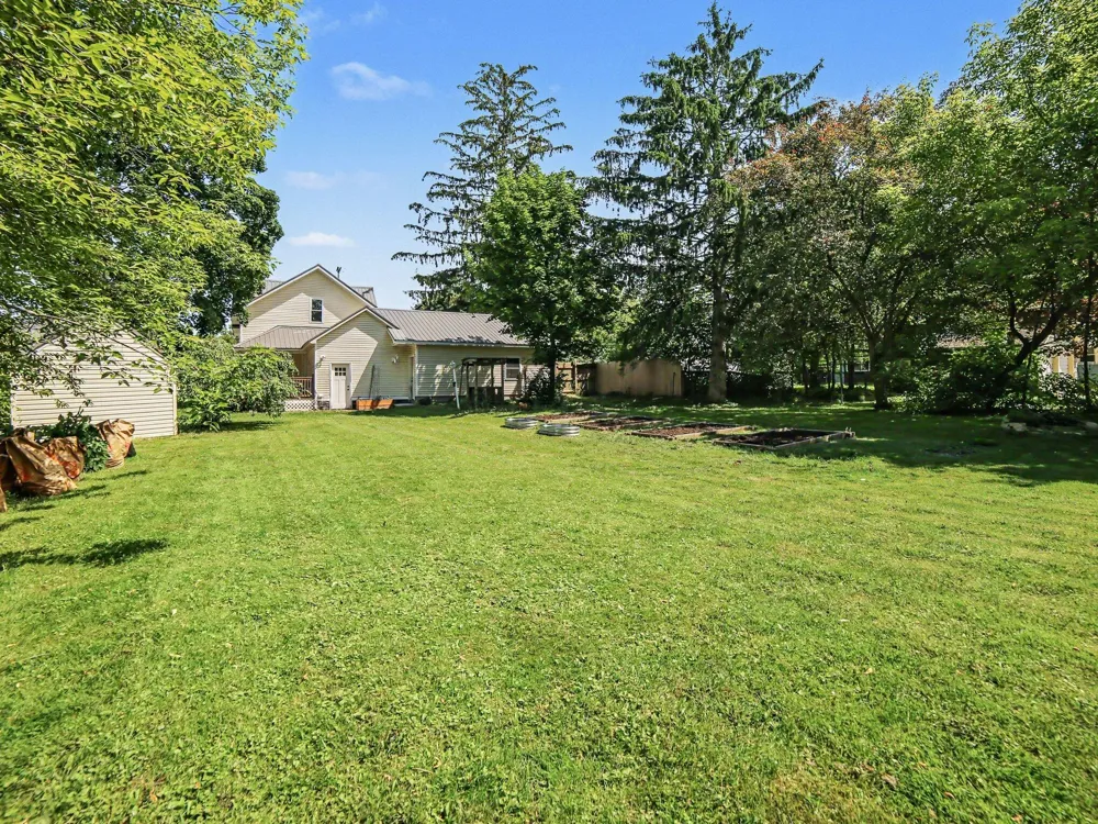 206 E Broadway Street Scottville, MI 49454
