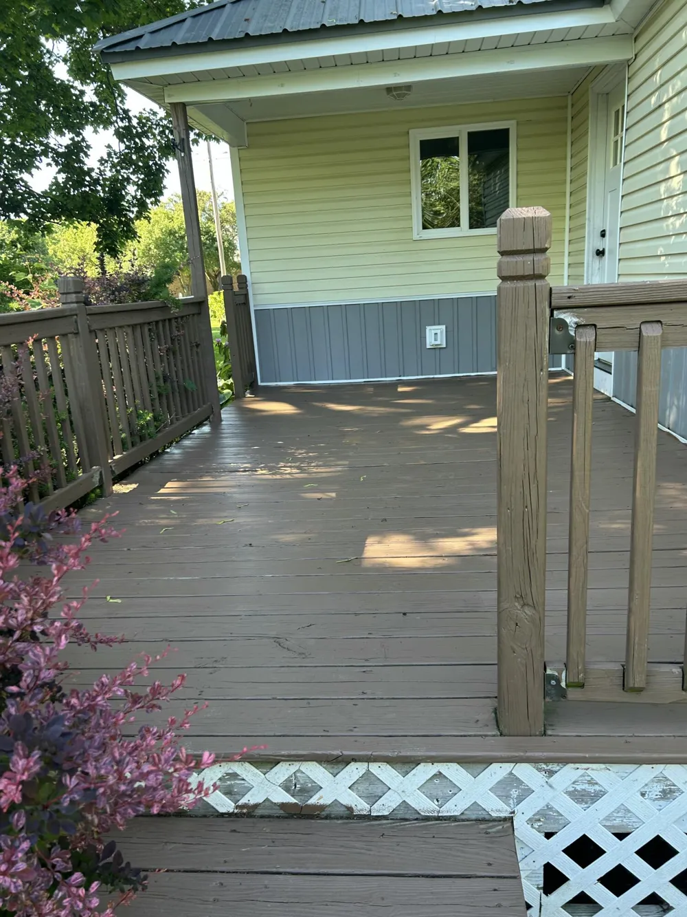 206 E Broadway Street Scottville, MI 49454