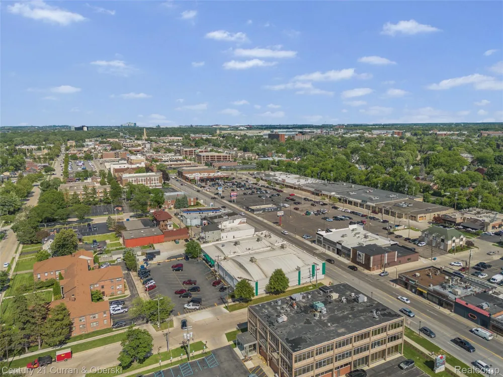 22700 Garrison Street #605 Dearborn City, MI 48124