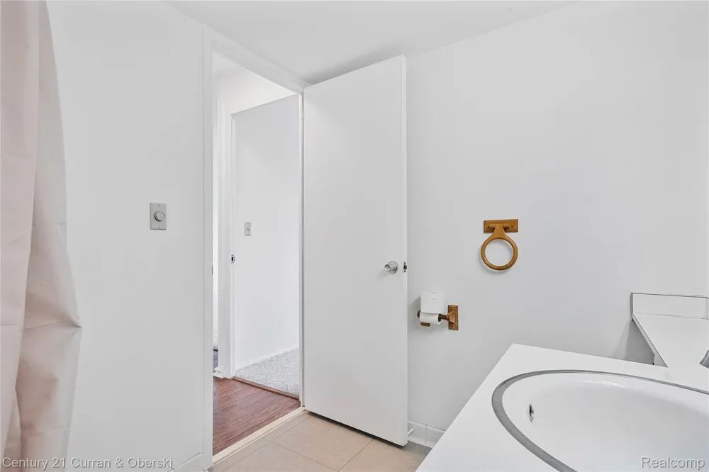 22700 Garrison Street #605 Dearborn City, MI 48124