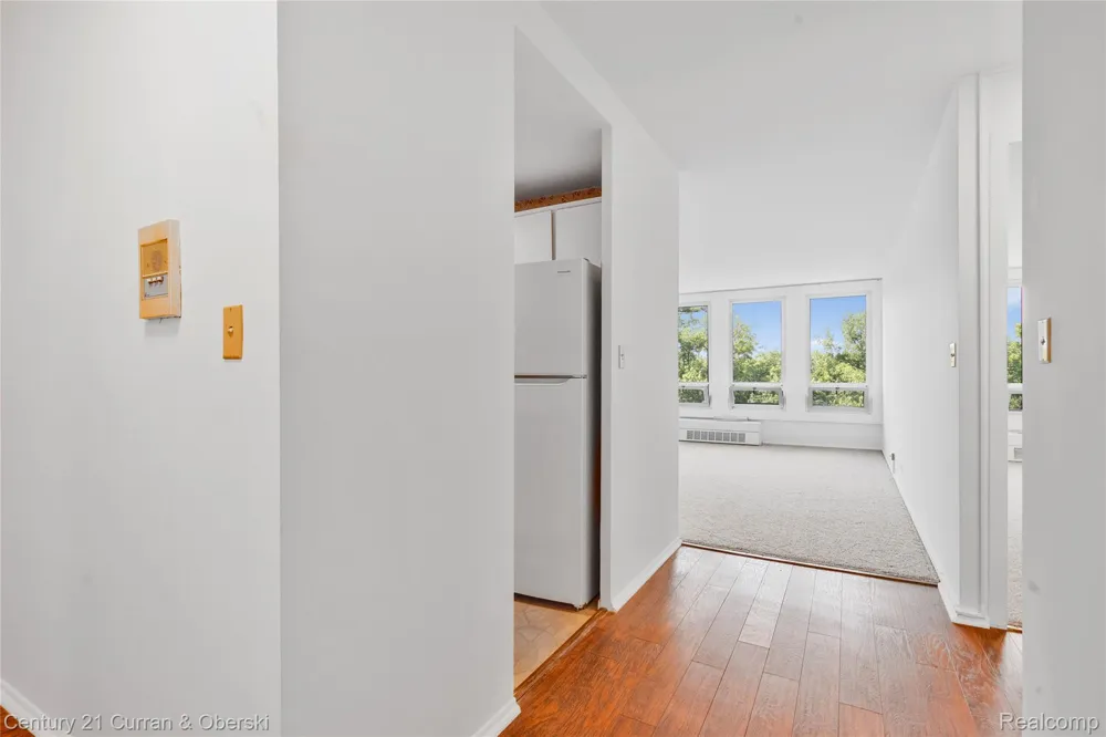 22700 Garrison Street #605 Dearborn City, MI 48124