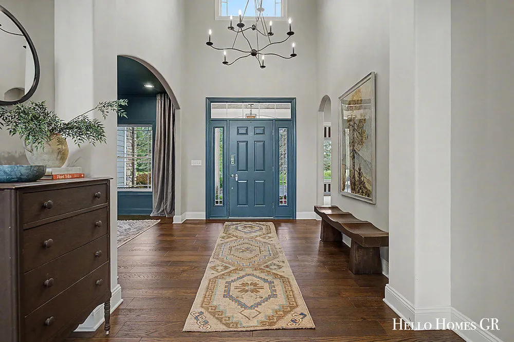 5327 Canyon River Drive NE Cannon Township, MI 49301