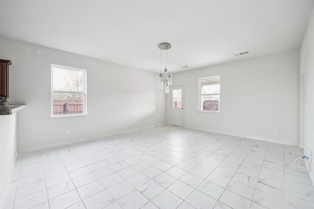 1020 Walnut Ridge Drive Hutchins, TX 75141